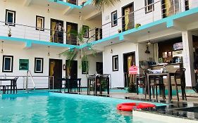 Bsg Stay - Turtle Beach Morjim Goa