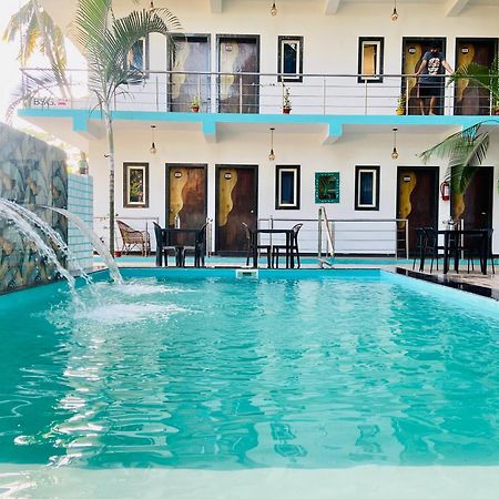 Bsg Stay - Turtle Beach Morjim Goa Exterior photo