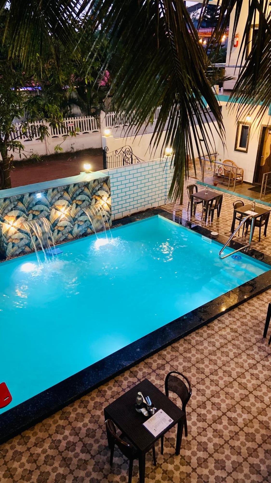 Bsg Stay - Turtle Beach Morjim Goa Exterior photo