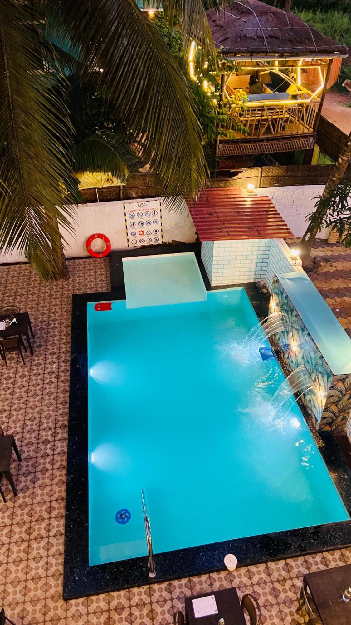 Bsg Stay - Turtle Beach Morjim Goa Exterior photo