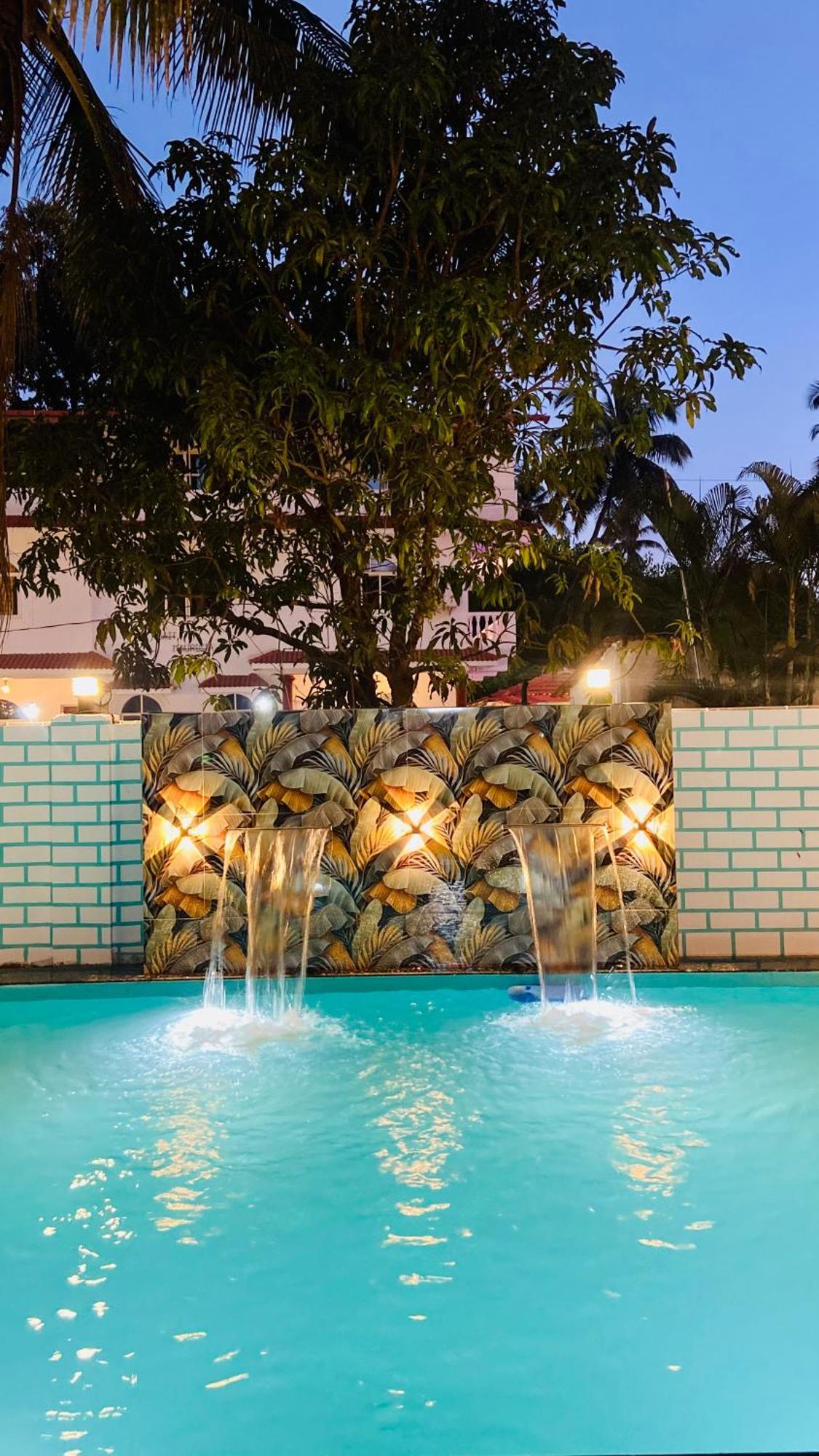 Bsg Stay - Turtle Beach Morjim Goa Exterior photo