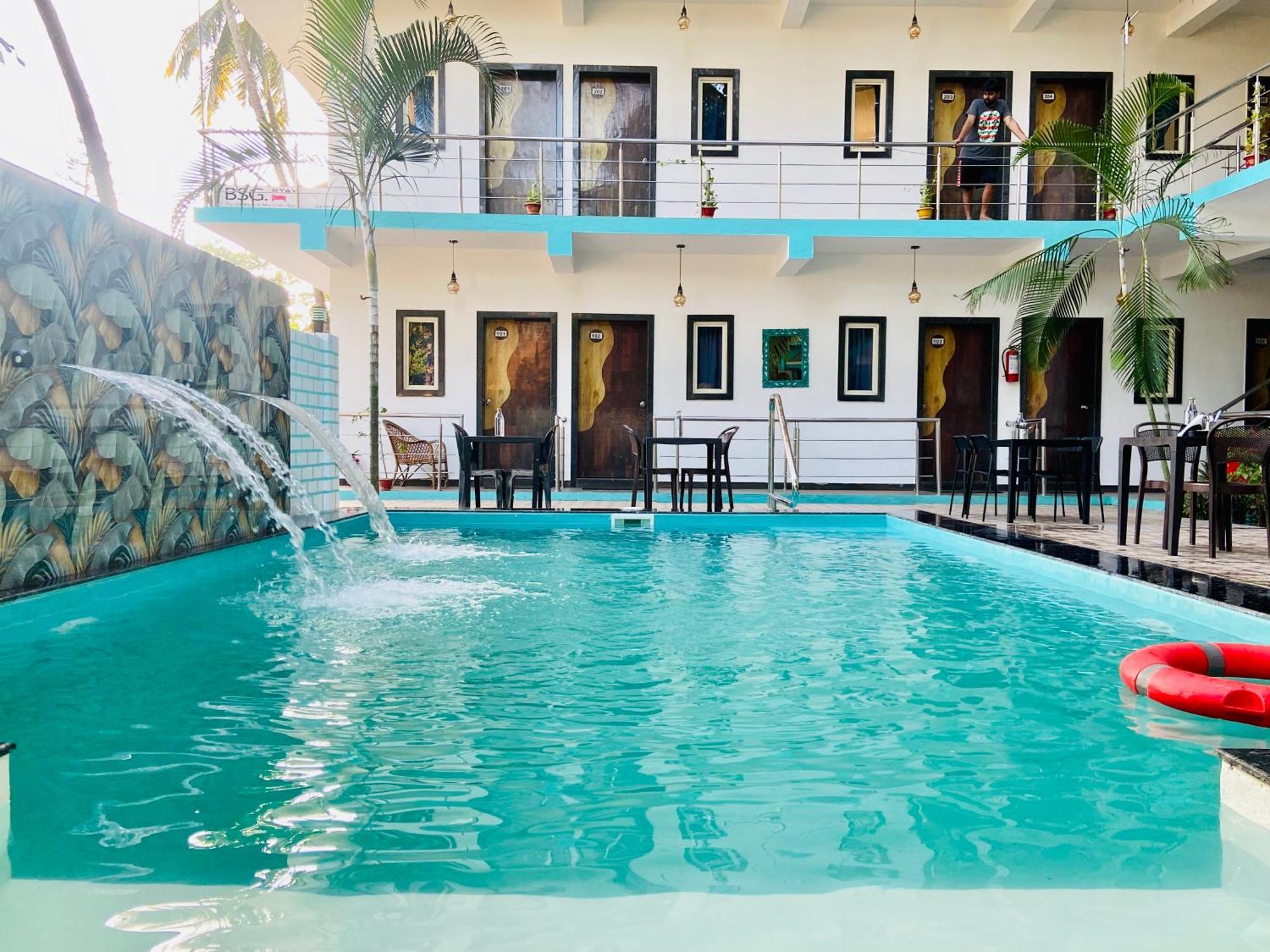 Bsg Stay - Turtle Beach Morjim Goa Exterior photo